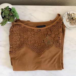 Cute half sleeve with design on top